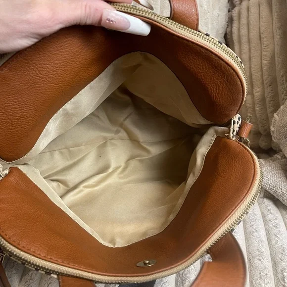 Universal Thread Leopard Print Tote with Brown Handles crossbody purse - Picture 5 of 9